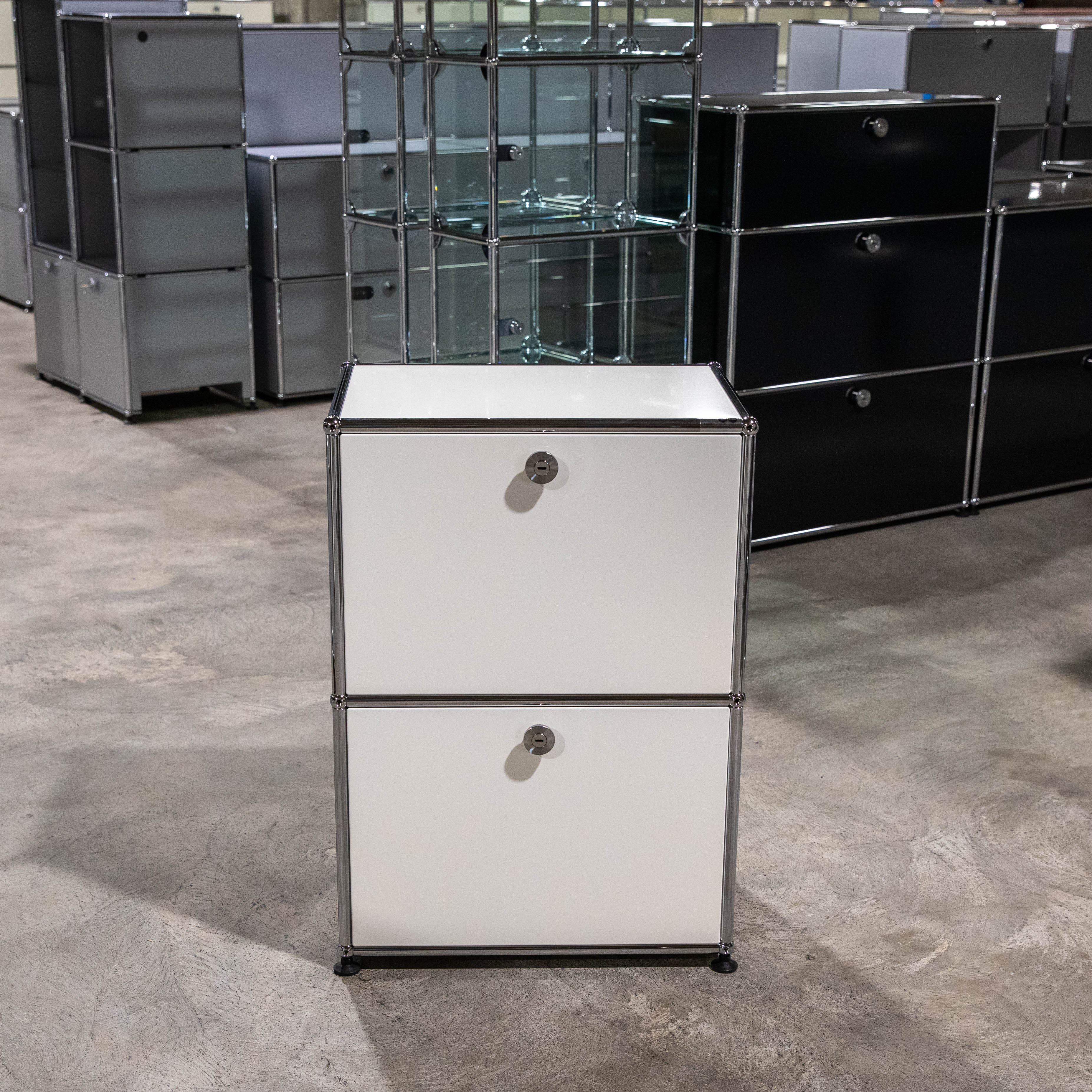 Neuwertiges USM Regal 1x2 35 Weiss spez