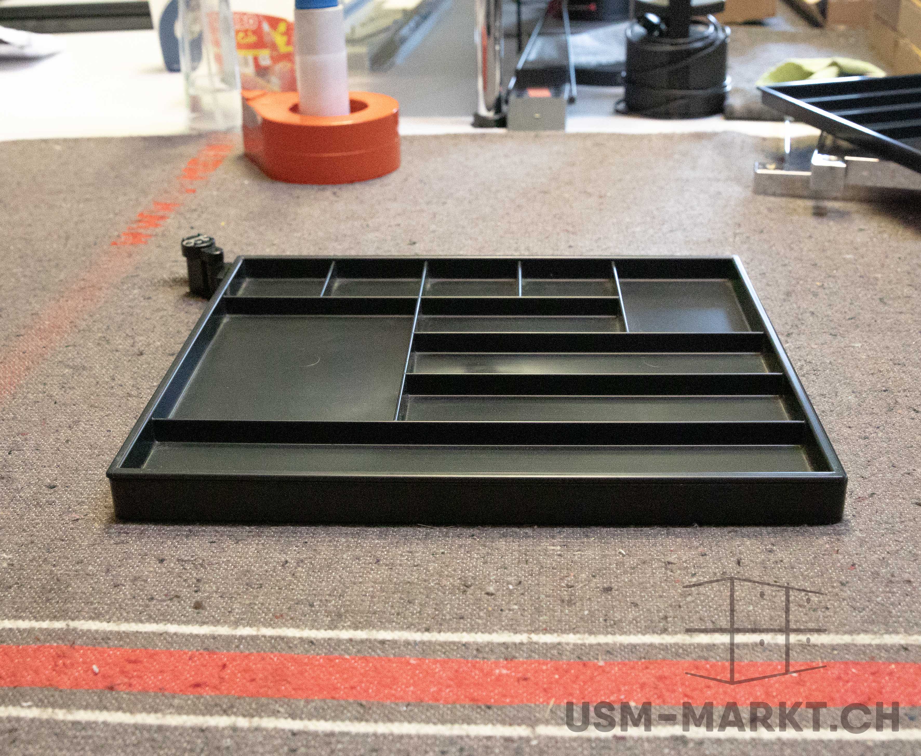 USM Materialschwenkarm Schwarz - neue Generation